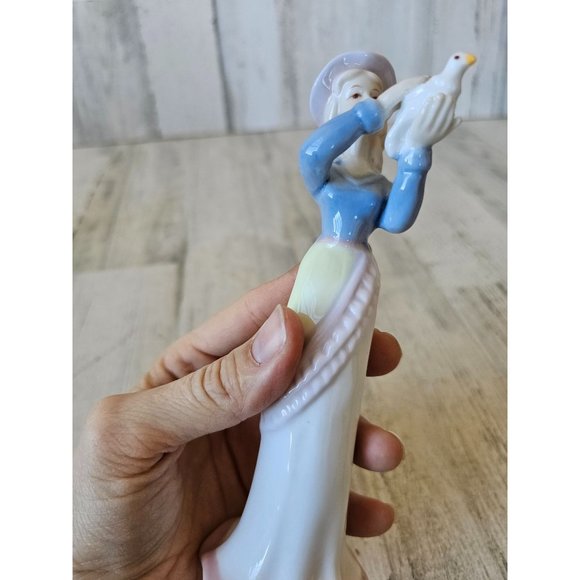 Porcelain lady bird dove figurine statue‎ - Picture 9 of 11